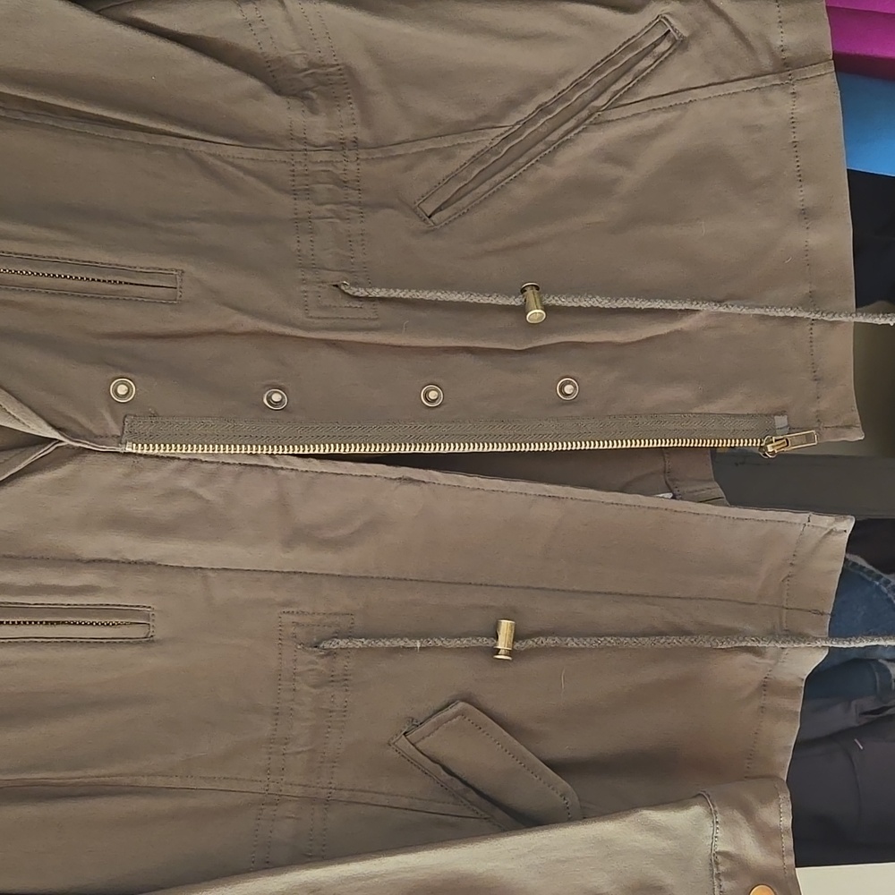 Jacket - Picture 4 of 5